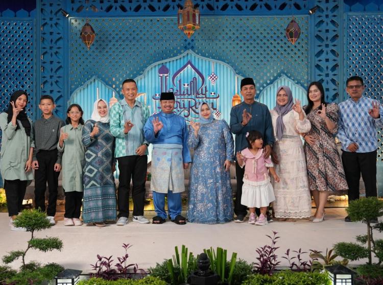 Gelar Open House di Kediaman Pribadi di Muara Basung, Ini Harapan Bupati Bengkalis