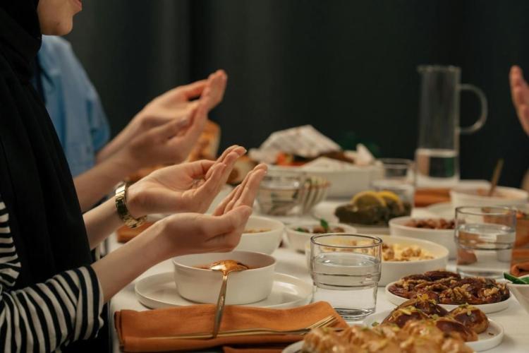 Bulan Syawal dan Kearifan Lokal, Ini 5 Tips Gelar Halal Bihalal Tak Terlupakan