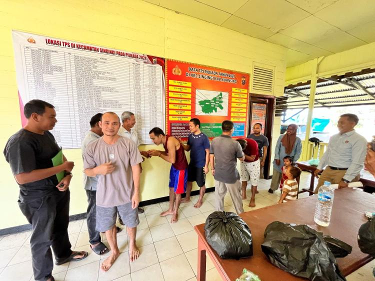 Polsek Singingi Selesaikan Perkara Pencurian Sawit di Luar Persidangan