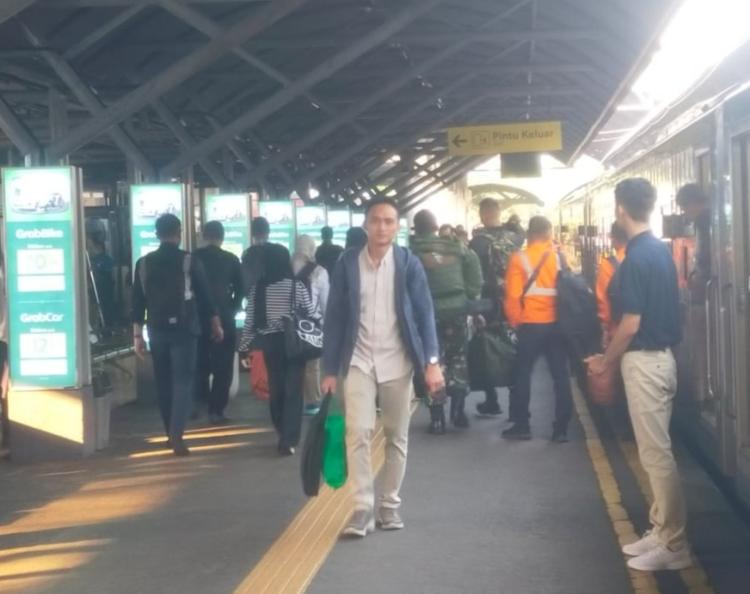 Total 178 Ribu Penumpang Manfaatkan Layanan Kereta Api Daop 8 Surabaya