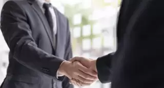 Optimalkan Operasional Bisnis dengan CRM dan Call Center