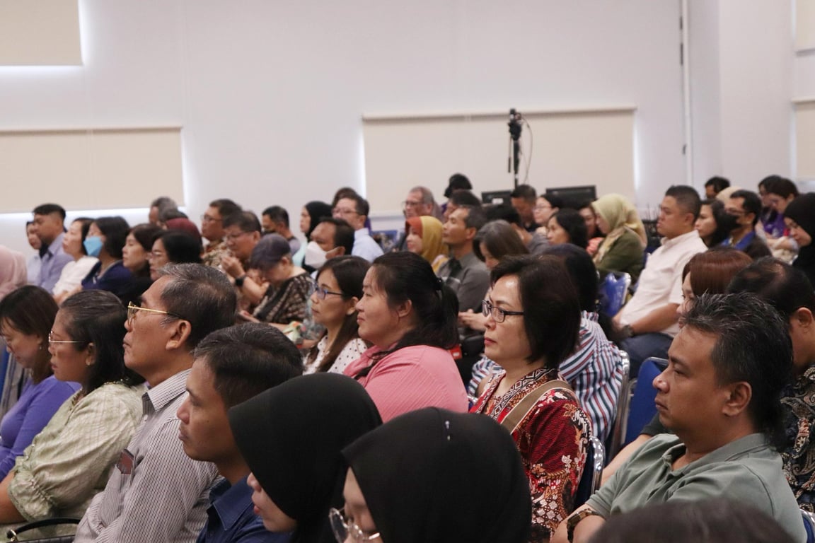 From Control to Connection: Parents Gathering Binus @Malang Bangun Sinergi Keluarga di Era Digital