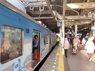 BTN Jakim 2025: KAI Daop 1 Jakarta Lakukan Rekayasa Operasional 11 KA dari Gambir Berhenti di Jatinegara
