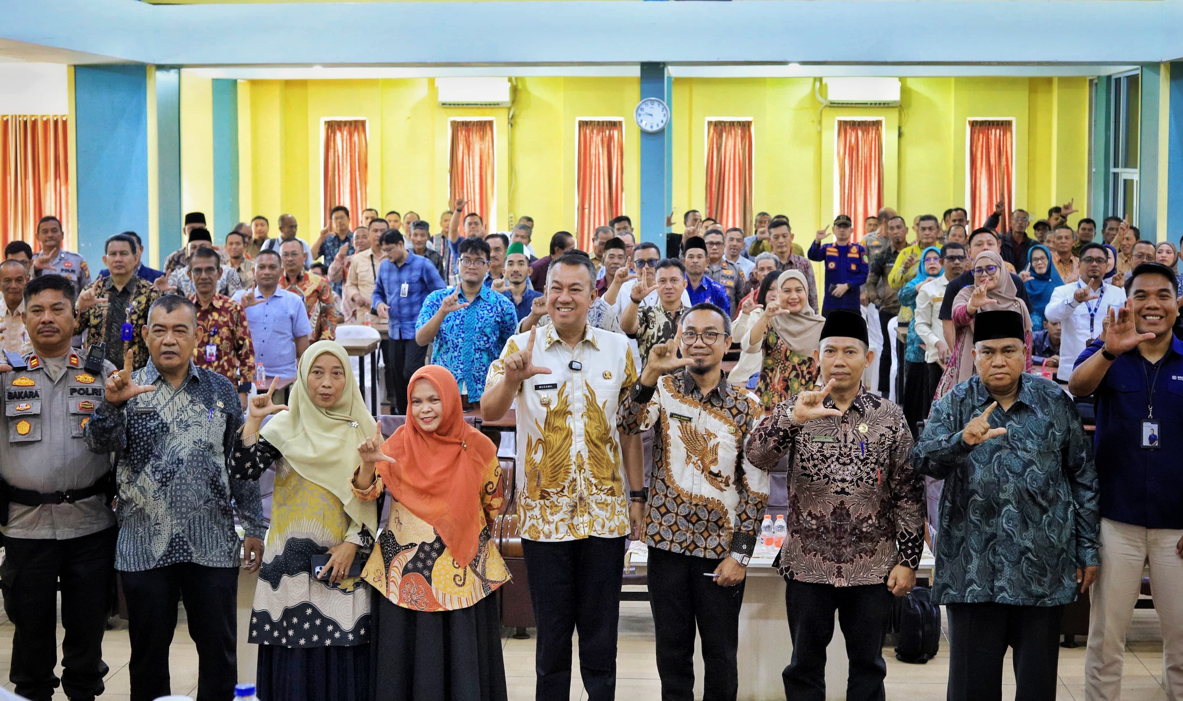 Luncurkan Program Pengurangan Sampah, Muzamil: Negeri Sejahtera Dimulai dari Lingkungan Bersih