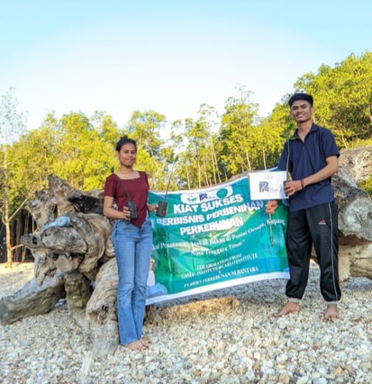Hijaukan Pantai Oesapa, Holding PTPN Lewat PT RPN Tanam 100 Pohon Bakau