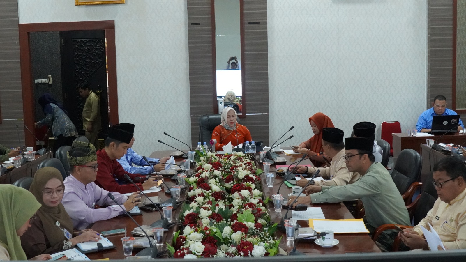Ketua TP PKK Rohul Serahkan SK Pengurus dan Gelar Raker Penyusunan Program 2026