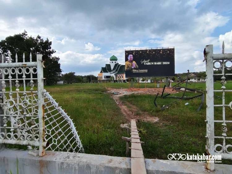 Belum Genap 2 Tahun, Videotron 'Pencitraan' DPRD Siak di Sungai Apit Sudah Rusak, Padahal Nilainya Bikin Geleng-geleng Kepala