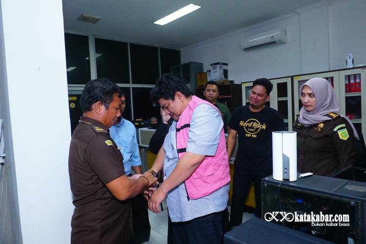 Pejabat Bank Sumut Ditahan Kejati Sumut, Terseret Kasus Kredit Fiktif Rp2,29 Miliar