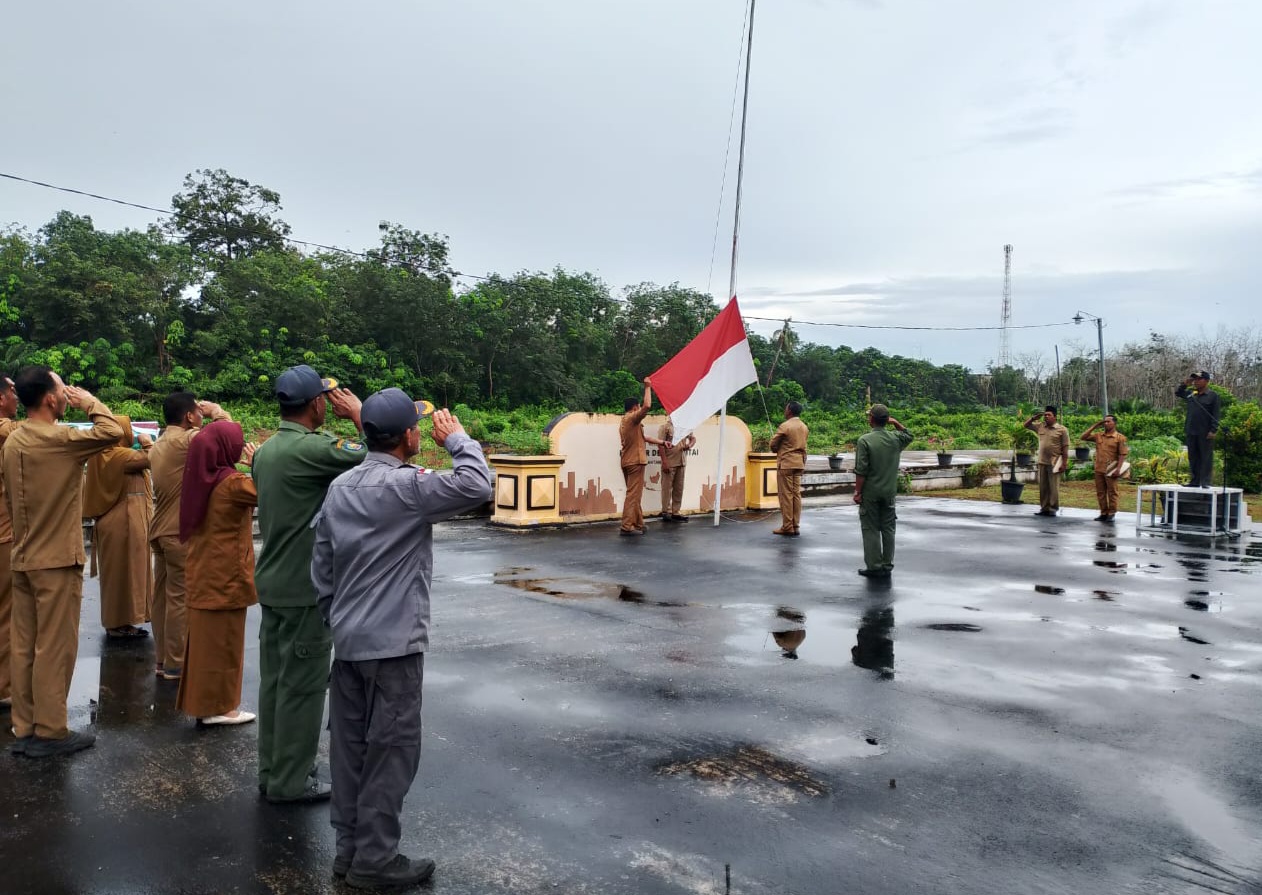 Wujud Kepedulian Sosial, Pemdes Muntai Salurkan Bantuan PAH dan Santunan Anak Yatim