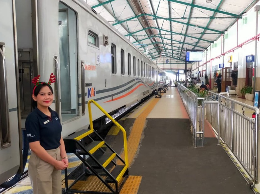 Arus Libur Nataru Memuncak, Stasiun Madiun Episentrum Kepadatan Penumpang KA
