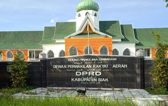 Cerita DPRD Siak: Dari Tunjangan Rumah hingga Kasus Perjalanan Dinas Masuk 'Peti Es'