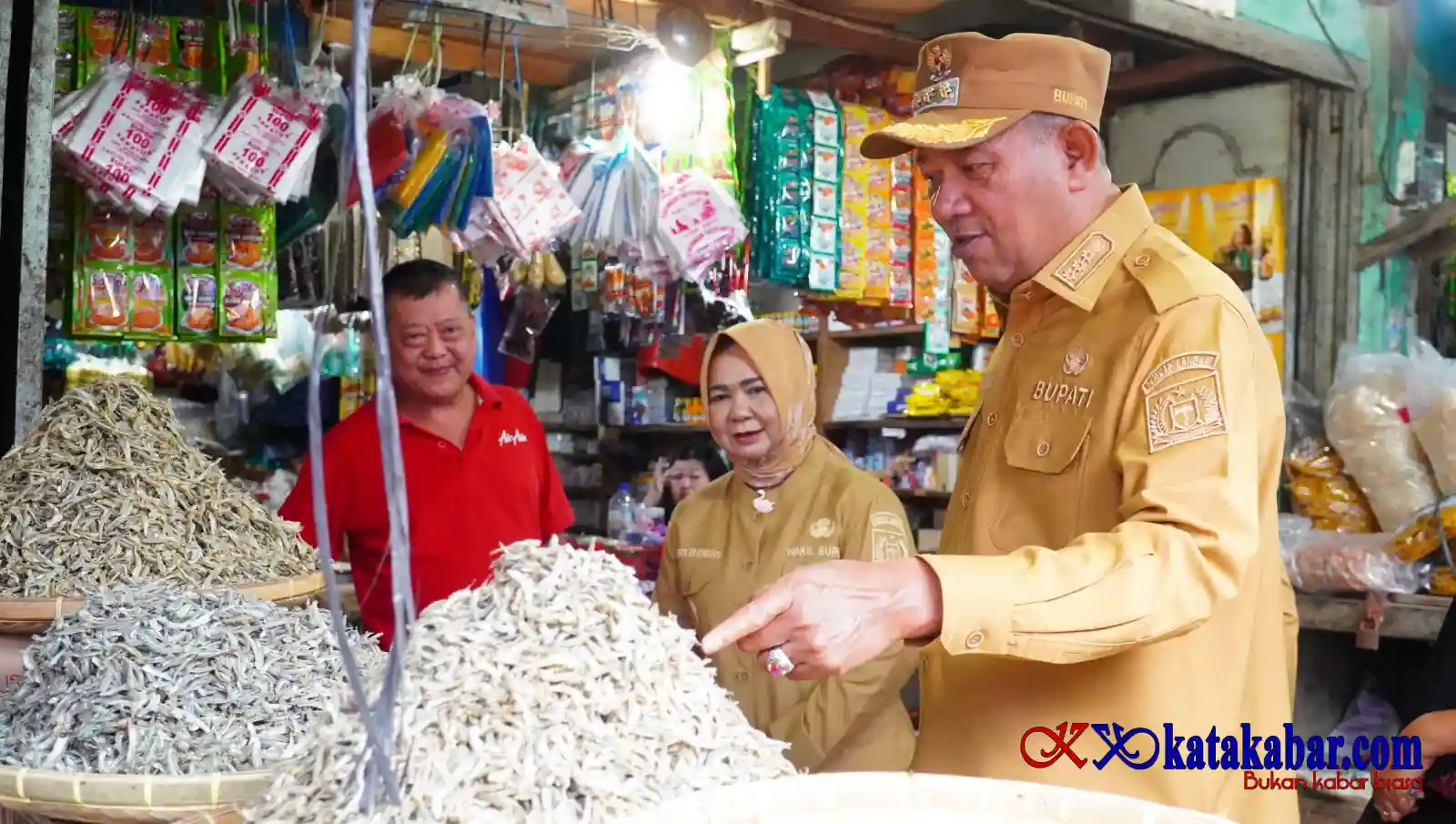 Sidak Pasar Baru Stabat, Pastikan Harga Sembako Stabil dan Terkendali