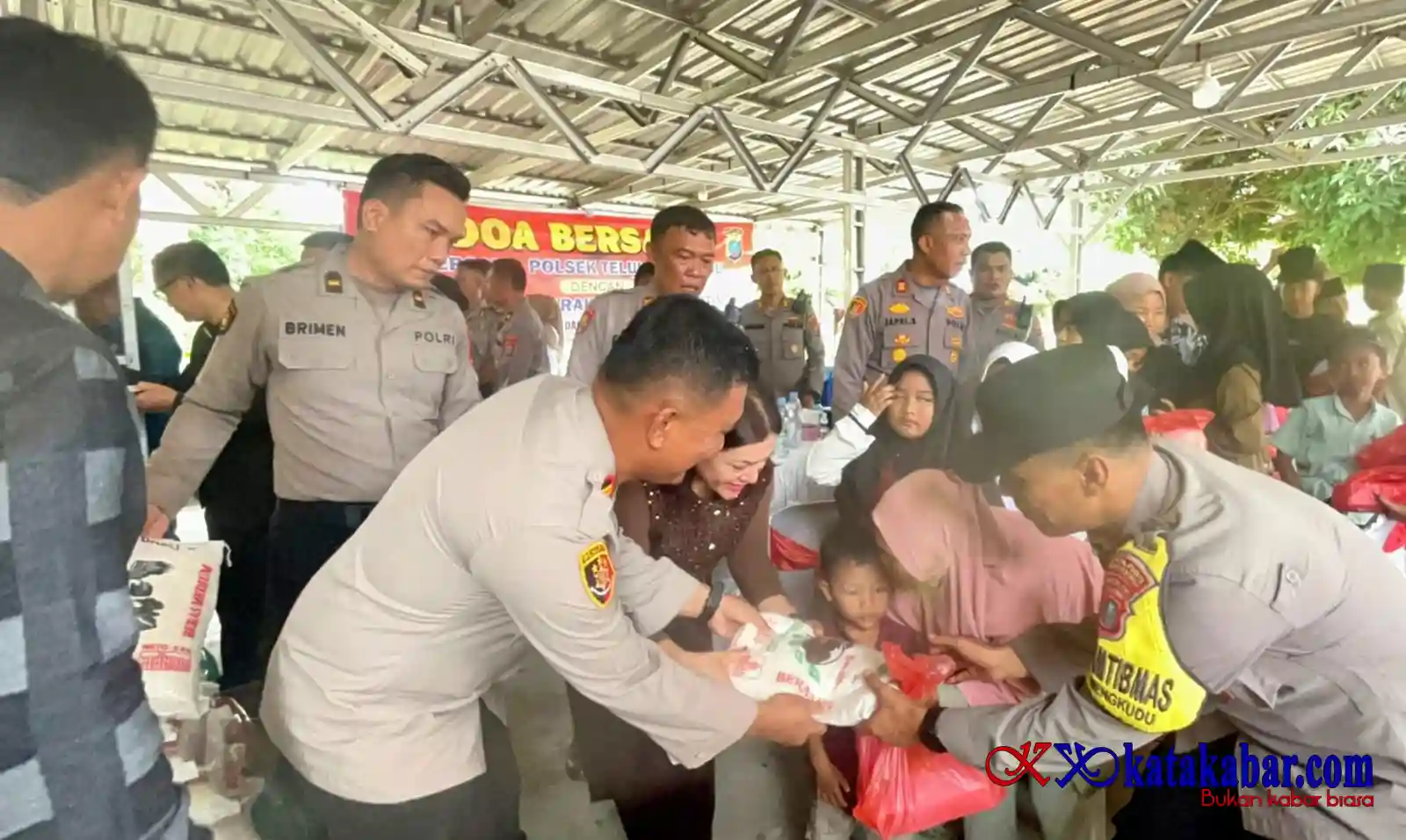 Polsek Teluk Mengkudu Gelar Doa Bersama dan Santuni Anak Yatim, Perkuat Kamtibmas