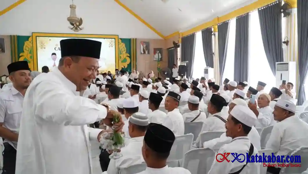 Tepung Tawari 398 Jemaah Calon Haji Langkat, Usia Tertua 82 dan Muda 22 Tahun