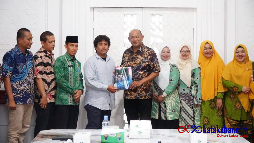 Program Kesehatan Aisyiyah Untuk Warga Terdampak Banjir Dapat Dukungan Dari Bupati Syah Afandin