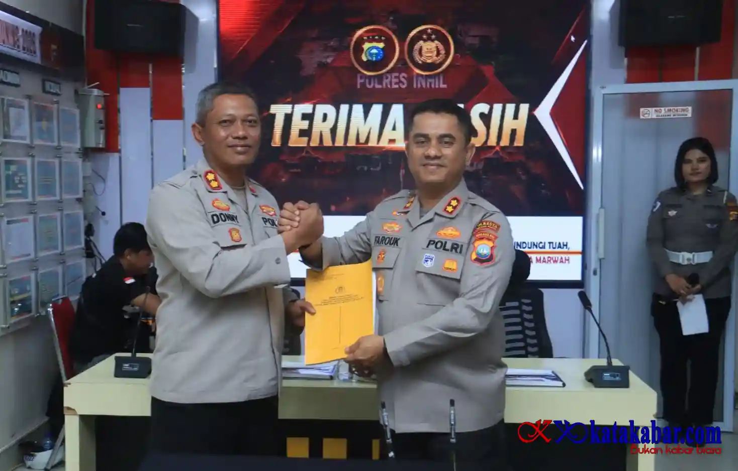 Welcome and Farewell Parade, AKBP Donny Eko Listianto Terima Tongkat Komando Polres Indragiri Hilir
