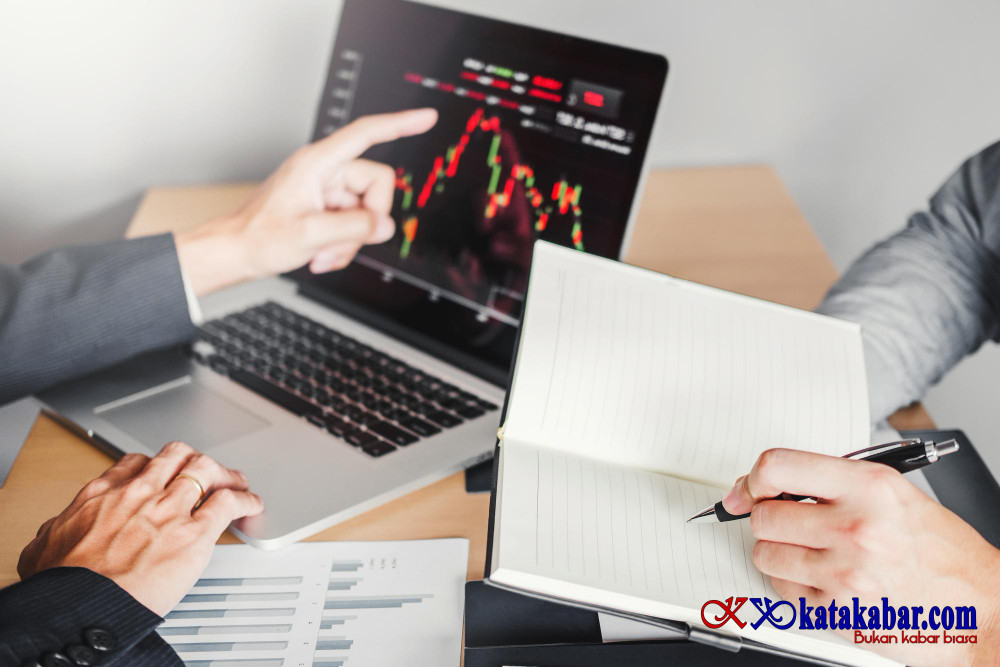 Mengisi Akhir Pekan Efektif: Cara Melakukan Evaluasi Jurnal Trading Tingkatkan Konsistensi