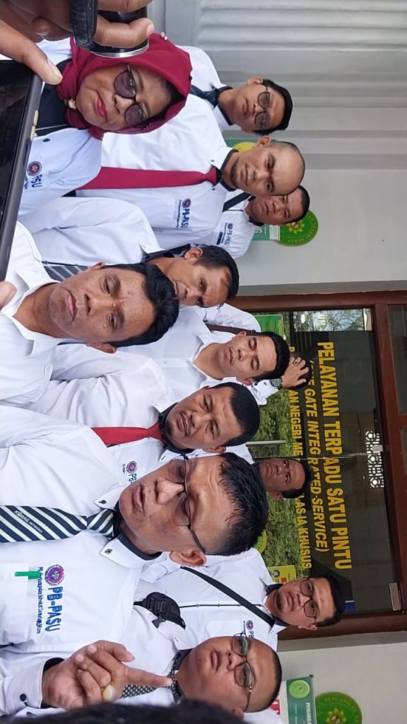 Warga Gugat Pos Ambai Kafe dan Wali Kota Medan