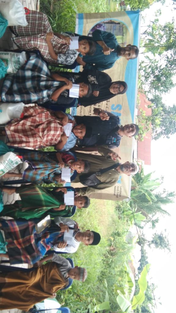 Sunat Gratis, Dapat Sarung dan Sembako